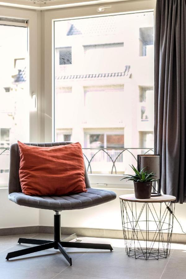 Delightful family apartment at only 50 meters from the beach / Panne A Côte La Panne Extérieur photo